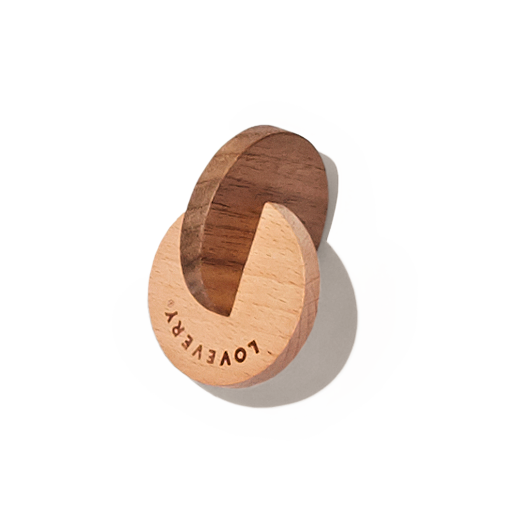 Hand-to-Hand Discs